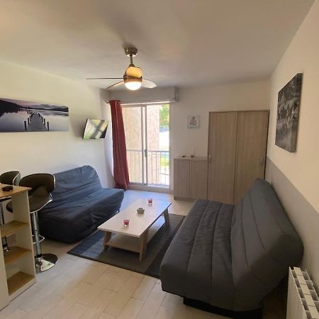 Апартаменты Bandol Studio Экстерьер фото